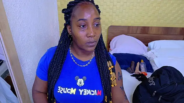 kiara evanss online show from 10.06.25