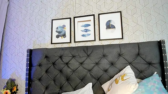 Snapshot of emma__smith1 chatting on 02.28.25 emma smith1 online show from 02.28.25