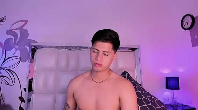 Snapshot of Niicky1_ chatting on 02.23.25 Niicky1  online show from 02.23.25