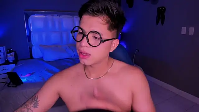 Snapshot of Niicky1_ chatting on 09.18.25 Niicky1  online show from 09.18.25