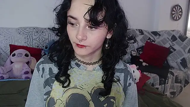 Snapshot of kitty22_ chatting on 01.17.25 kitty22 online show from 01.17.25