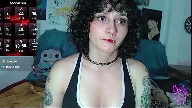 kitty22  online show from 10.29.25