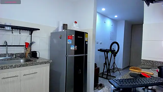 AbrilStivenson  online show from 02.19.25