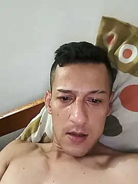 Snapshot of JoseHosther20@xh chatting on 11.18.25 JoseHosther20xh online show from 11.18.25