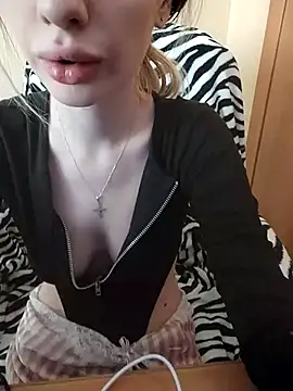 Elza kom online show from 03.15.25