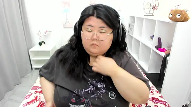 Nadine asian online show from 06.25.26