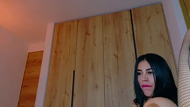 Snapshot of Sofhia_cruz chatting on 01.05.25 Sofhia cruz online show from 01.05.25