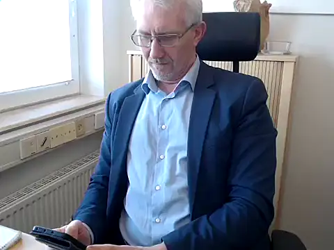 tom-swede online show from 03.19.25