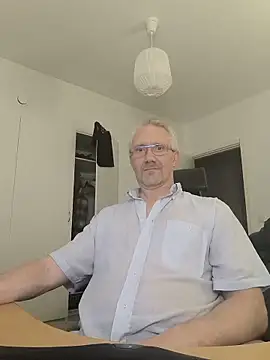 Snapshot of tom-swede chatting on 06.04.26 tom-swede online show from 06.04.26