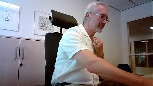 tom-swede online show from 07.17.26