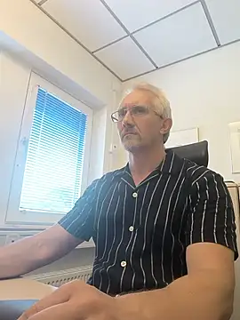 tom-swede online show from 08.04.26