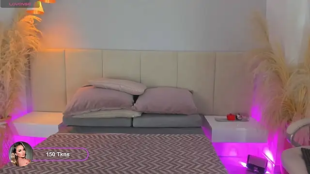 sofia pamela online show from 03.05.26