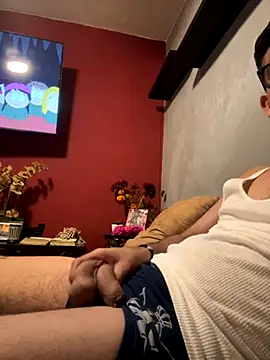 Snapshot of Magicerosxx69 chatting on 11.07.25 Magicerosxx69 online show from 11.07.25