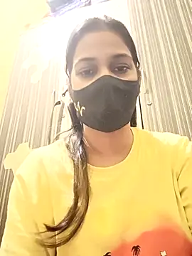 Snapshot of indianliza chatting on 10.30.25 indianliza online show from 10.30.25