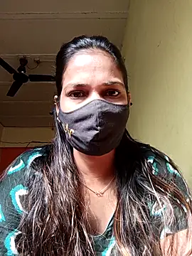 Snapshot of indianliza chatting on 11.17.25 indianliza online show from 11.17.25