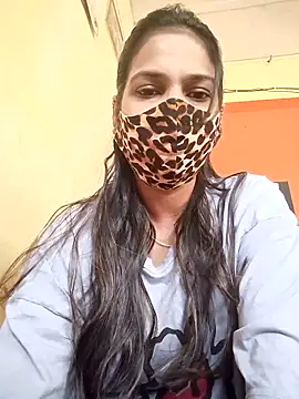 Snapshot of indianliza chatting on 11.18.25 indianliza online show from 11.18.25