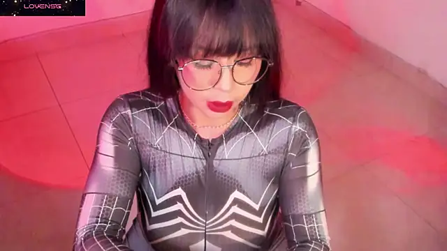 Snapshot of GalaxGnn_ chatting on 10.27.25 GalaxGnn online show from 10.27.25