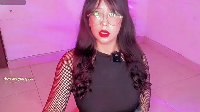Snapshot of GalaxGnn_ chatting on 04.18.26 GalaxGnn online show from 04.18.26