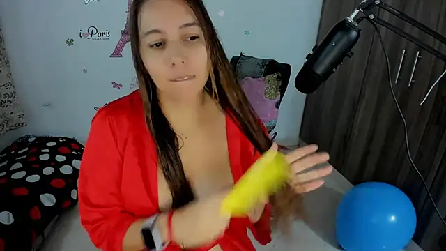 isa loves cum online show from 04.18.26