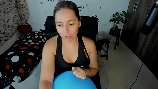 isa loves cum online show from 05.06.26