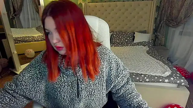 RosieMoons online show from 02.25.25