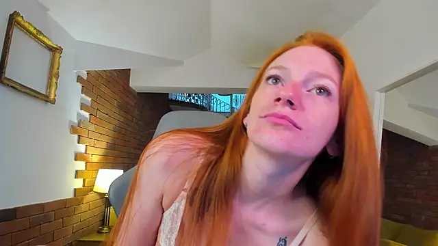 Snapshot of Aliceginger99 chatting on 11.05.25 Aliceginger99 online show from 11.05.25