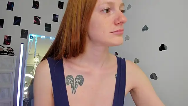 Aliceginger99 online show from 05.14.26