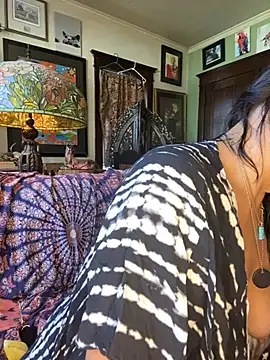 Snapshot of sexyasscougar chatting on 09.13.25 sexyasscougar online show from 09.13.25