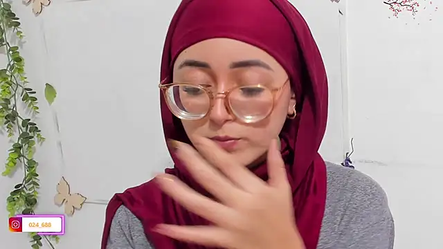 Snapshot of aysel_elid chatting on 09.15.25 aysel elid online show from 09.15.25