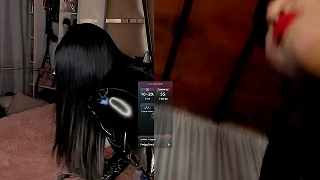 Snapshot of Nikole66_ chatting on 03.21.25 Nikole66  online show from 03.21.25