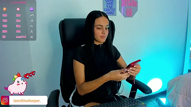 Snapshot of ChloeHarper_ chatting on 12.04.24 ChloeHarper online show from 12.04.24