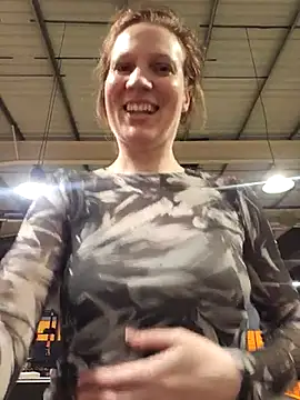 Exhibitionsplit online show from 03.13.25