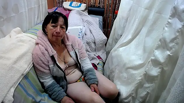 Snapshot of Malaya88 chatting on 11.14.25 Malaya88 online show from 11.14.25