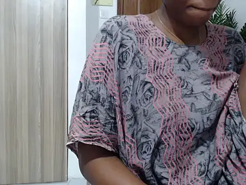 black   ghodess online show from 06.25.26