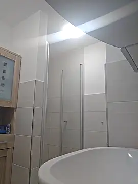 Snapshot of Toschi1981 chatting on 10.28.25 Toschi1981 online show from 10.28.25