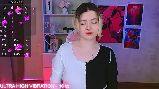 cutie mili online show from 02.16.25