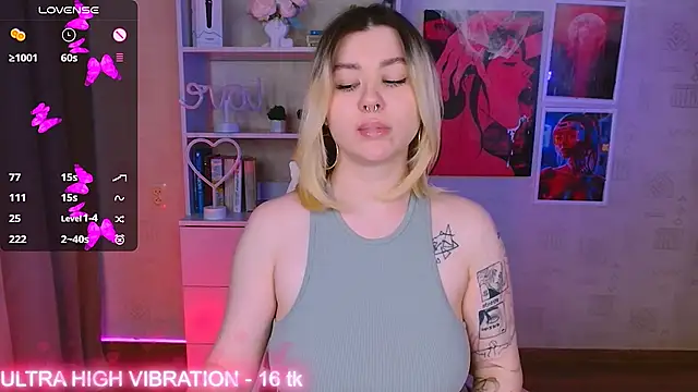 cutie mili online show from 02.23.25