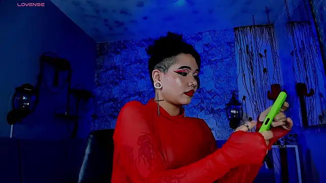 Snapshot of irregular_fetish_ chatting on 03.19.25 irregular fetish online show from 03.19.25