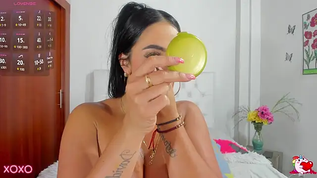 VenussVega online show from 11.19.25