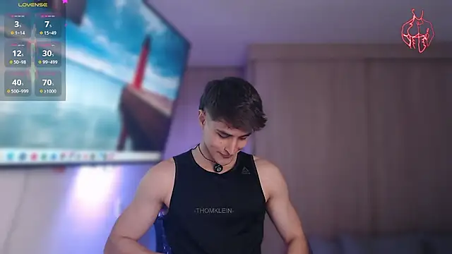 Snapshot of thomklein chatting on 03.06.26 thomklein online show from 03.06.26