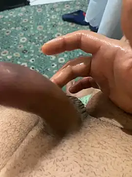 Snapshot of azginnn35 chatting on 10.07.25 azginnn35 online show from 10.07.25