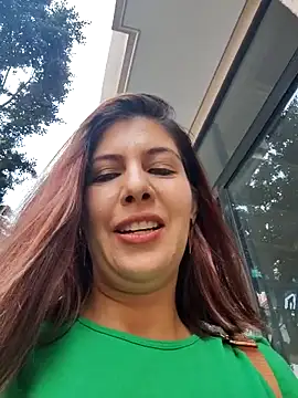 scarlett moore online show from 12.18.25