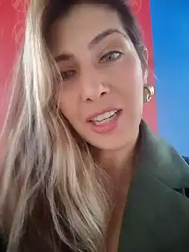 scarlett moore online show from 05.04.26