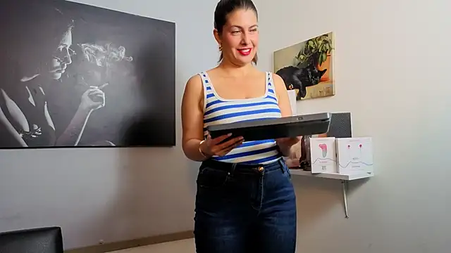 scarlett moore online show from 05.06.26