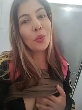 scarlett moore online show from 08.06.26