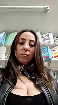 Snapshot of Mia_Novikov chatting on 01.13.25 Mia Novikov online show from 01.13.25