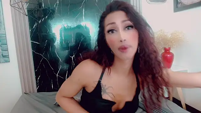 hilary rodriguez online show from 07.10.26