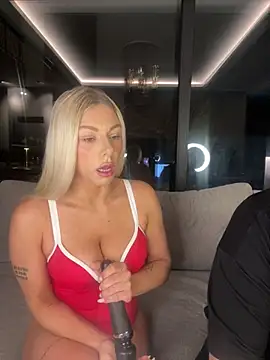 SexOnMyLvL online show from 05.05.26