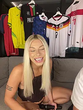SexOnMyLvL online show from 06.18.26