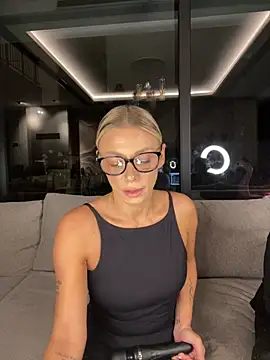 SexOnMyLvL online show from 08.06.26